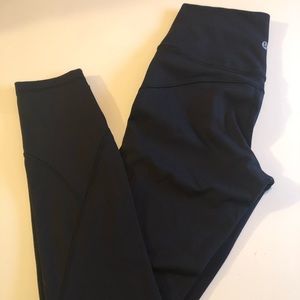 Lululemon In Movements tight BLK size 4